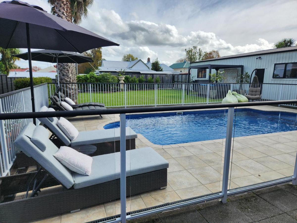 Cedar House Bed & Breakfast Gisborne Exterior photo